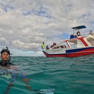 PUNTA CANA TOURS GUIDE 10 Party Boat Booze Cruise with Snorkling